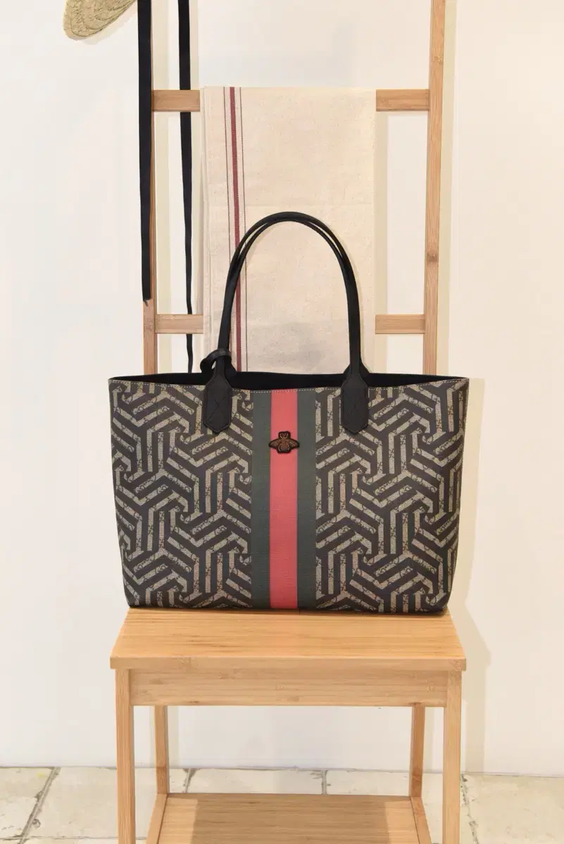 【VINTAGE】GUCCI GGスプリーム スモールハンドバッグ 517350_96IWS_8745_003_100_0000